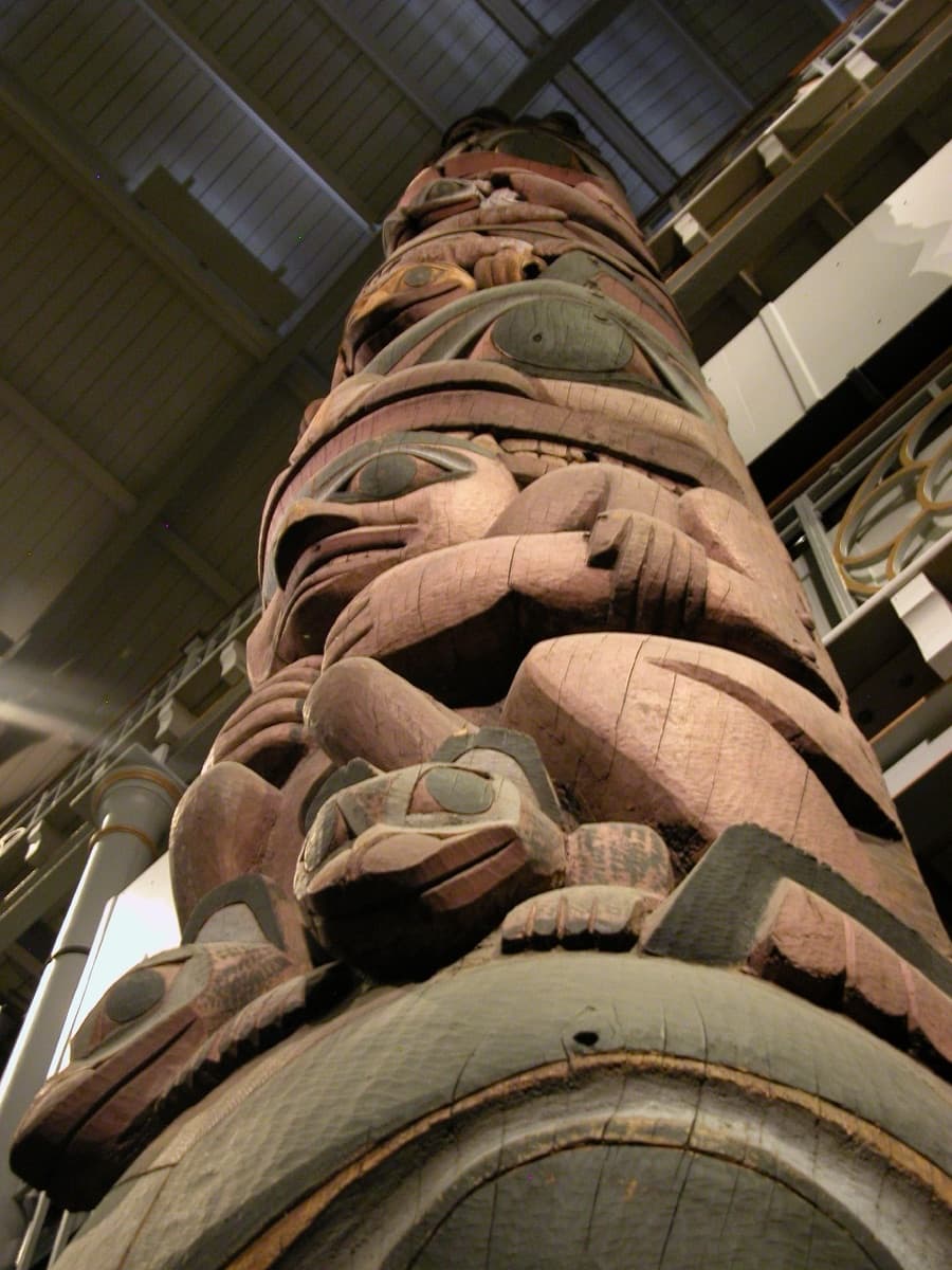 The Star House Pole